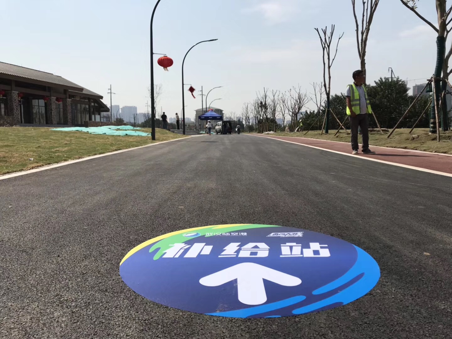車(chē)貼地貼寫(xiě)真噴繪